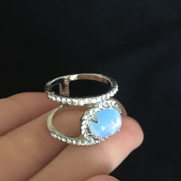 Light Blue Stone and White Rhinestone Fashion Jewelry Ring 7 - Picture 3 of 7